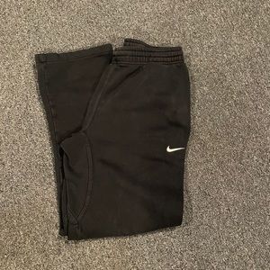 Nike black mens L sweatpants club fleece